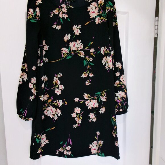 Like New Lulus Herbaceous Babe Navy Floral Print Shift Dress XS / S Above Knee - Picture 3 of 12